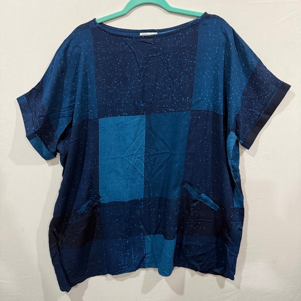 TAMSY Blue Geometric Colorblock Tunic Top Short Sleeve Pockets One Size Missy
